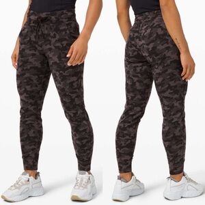Lululemon Drawstring Camo Print Joggers Size 6